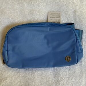 NWT LULULEMON EVERYWHERE BELT BAG